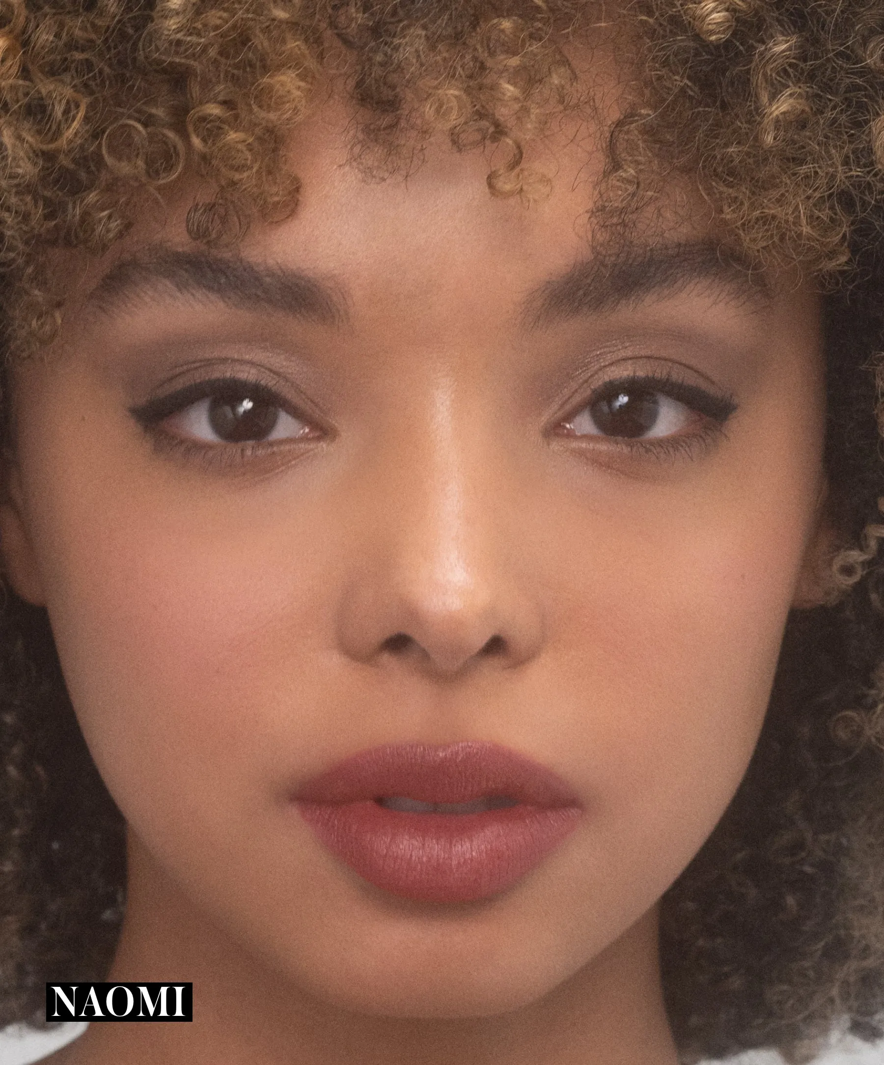 Legendary Serum Lipstick: The Nudes