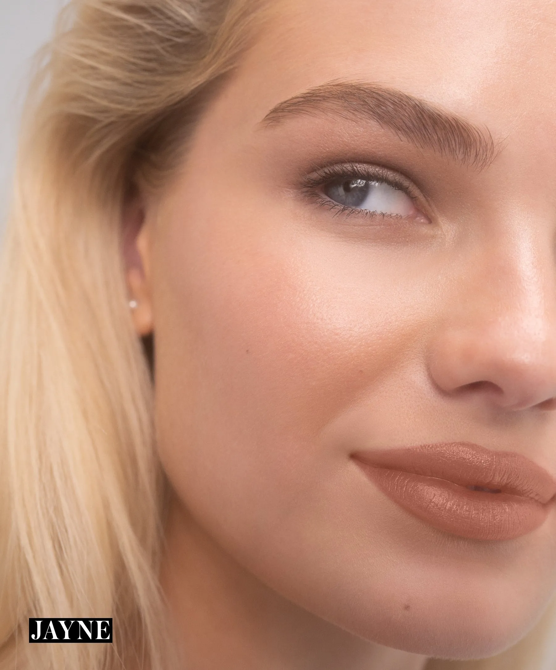 Legendary Serum Lipstick: The Nudes